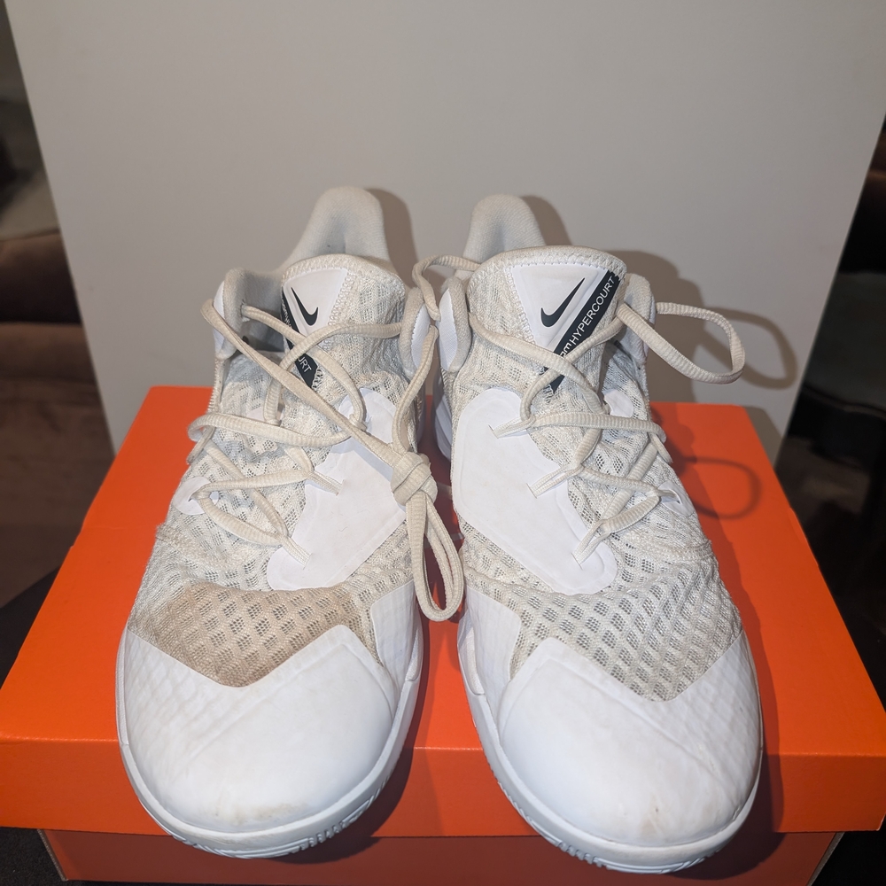 Nike White and Cream Athletic Shoes Size 11.5